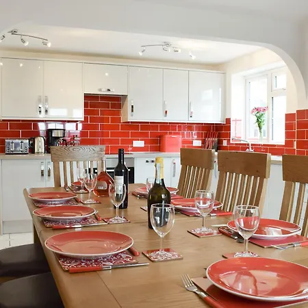 Rudda - Uk2491 בית נופש *